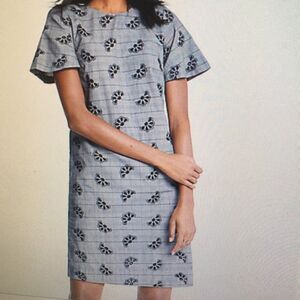 Ann Taylor‎ Plaid Eyelet Cap Sleeve Shift Dress